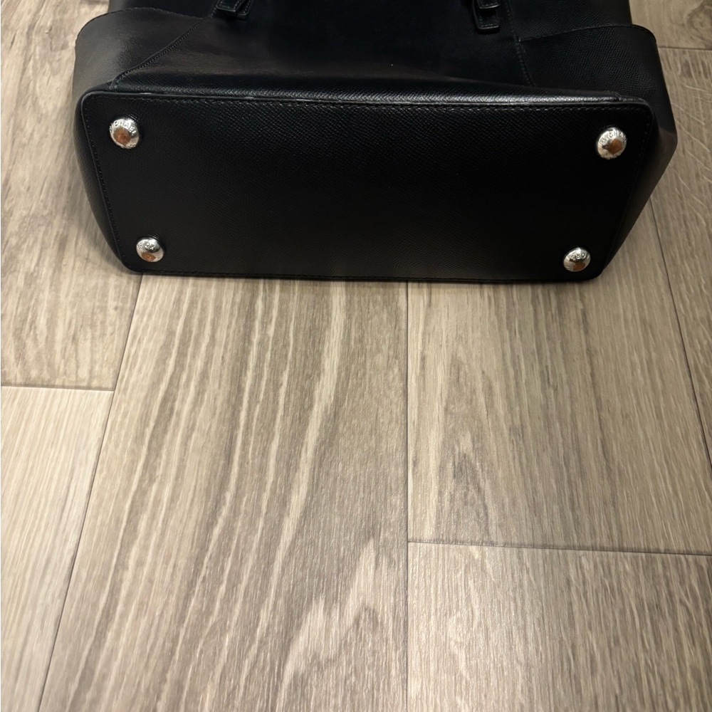 Michael Kors Black Saffiano Leather Tote - Picture 5 of 8